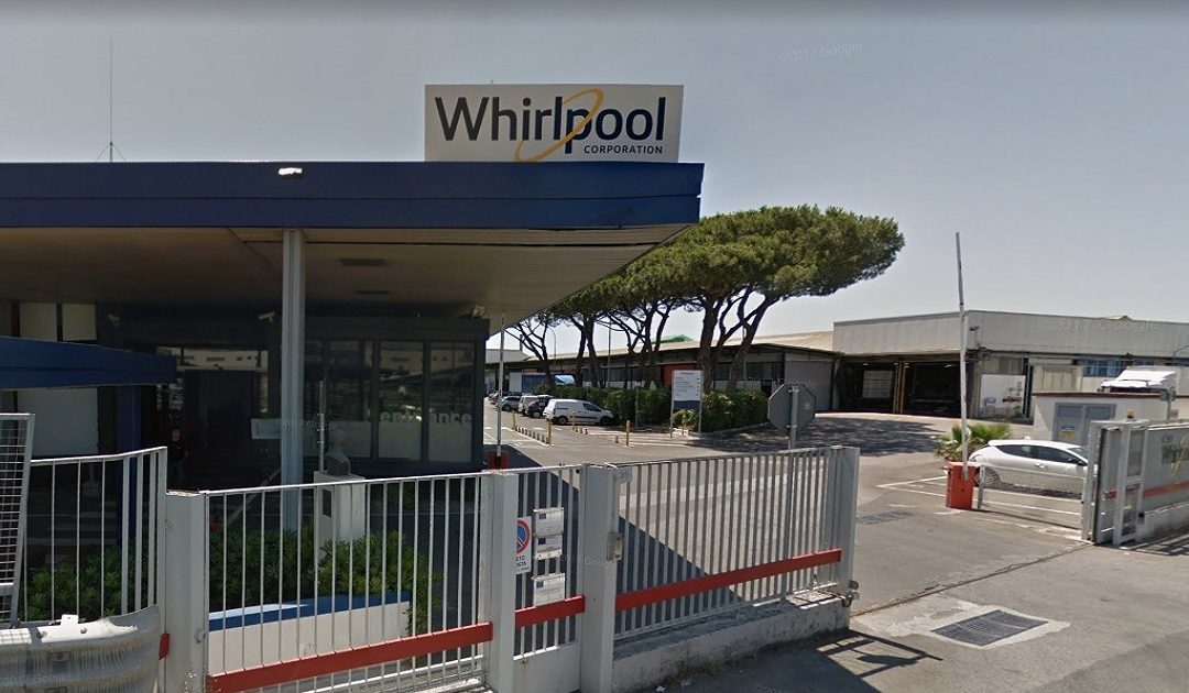 Whirlpool Napoli, spedite 300 lettere di licenziamento